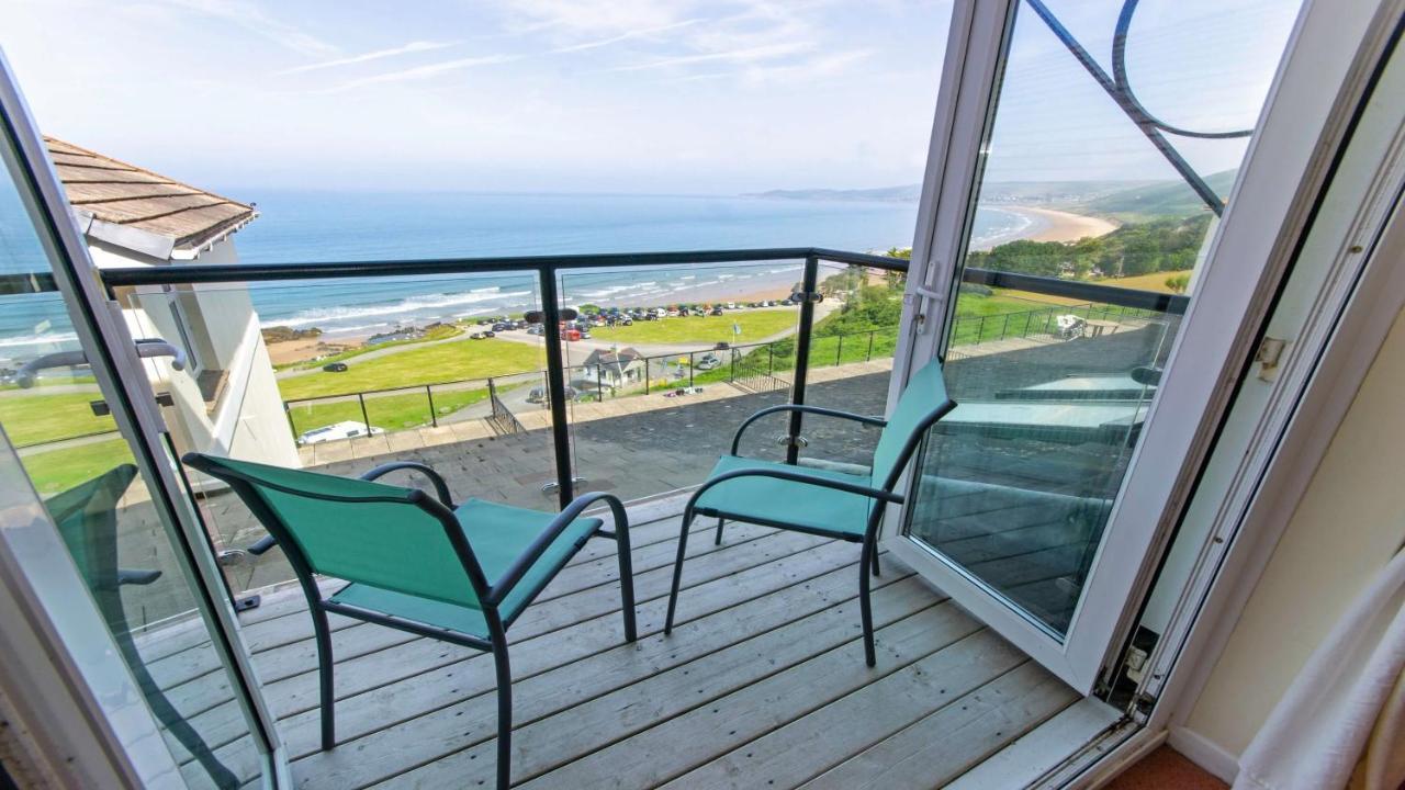 Ferienwohnung Clifton Court Apt 23 With Seaviews & Heated Pool Croyde Exterior foto